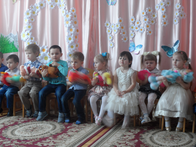 8 Марта - МБДОУ детский сад Колобок Боковского района
