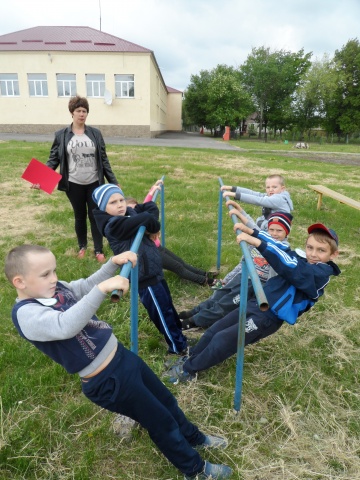 ГТО "Подтягивание из виса лежа на низкой перекладине"